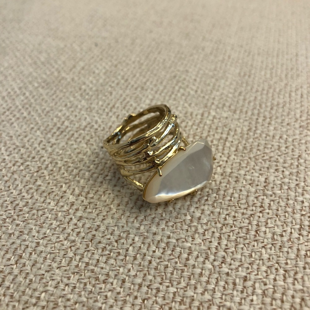 Kendra Scott ring size 8